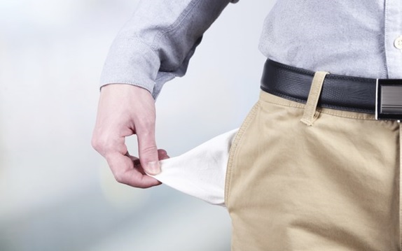 Com-credito-em-baixa-bancos-avancam-em-servicos-e-produtos-televendas-cobranca