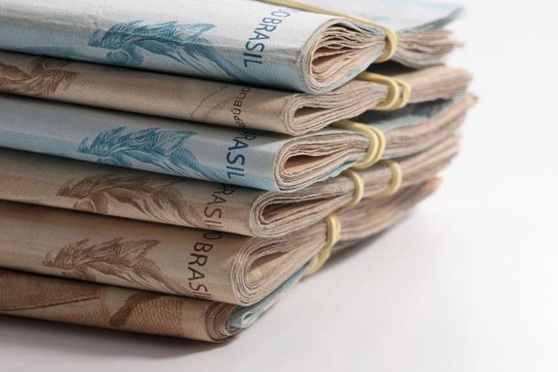 Crise-patrocina-crescimento-do-seguro-de-credito-no-brasil-televendas-cobranca