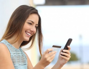 Banco-saudita-passa-a-emitir-cartao-com-uso-de-sms-televendas-cobranca