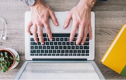 Como-convencer-seu-chefe-a-deixar-voce-trabalhar-de-casa-televendas-cobranca Como-convencer-seu-chefe-a-deixar-voce-trabalhar-de-casa-televendas-cobranca