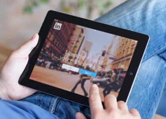 O-que-e-por-que-voce-deveria-escrever-no-linkedin-televendas-cobranca