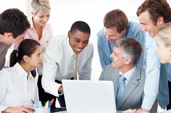 Sao-as-equipes-que-entregam-projetos-e-nao-os-gerentes-televendas-cobranca