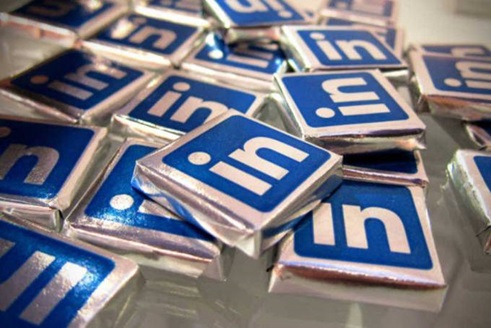 Esta-e-a-prova-de-que-postar-no-linkedin-pode-deixa-lo-famoso-televendas-cobranca