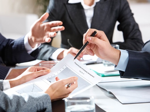 Online-x-offline-porque-ainda-pensar-desta-forma-e-tao-prejudicial-para-seu-planejamento-televendas-cobranca