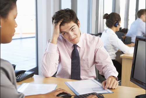 Avaliacoes-de-desempenho-causam-angustia-entre-funcionarios-televendas-cobranca