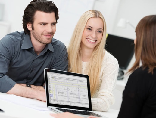 Atendimento-personalizado-e-essencial-no-setor-de-seguros-televendas-cobranca