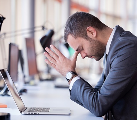 Cuidado-amar-pode-te-levar-a-falencia-televendas-cobranca