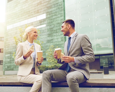 O-que-10-pessoas-muito-bem-sucedidas-comem-no-almoco-televendas-cobranca