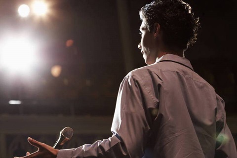 12-tecnicas-para-se-apresentar-bem-em-publico-televendas-cobranca