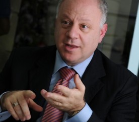 Novo-cadastro-positivo-pode-gerar-790-bi-televendas-cobranca