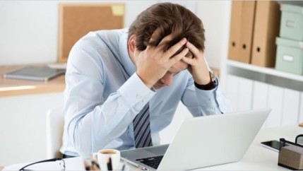 Fintechs-penam-para-conseguir-investimentos-televendas-cobranca-oficial