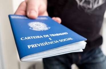 FGTS-como-garantia-de-credito-pode-ajudar-100-mil-devedores-televendas-cobranca