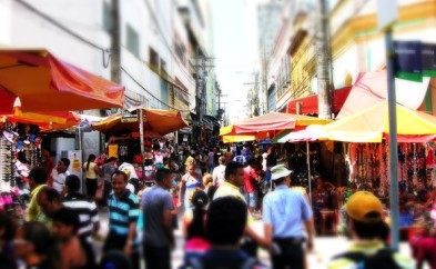 Alta-informalidade-no-mercado-de-trabalho-inibe-expansao-do-credito-televendas-cobranca-oficial