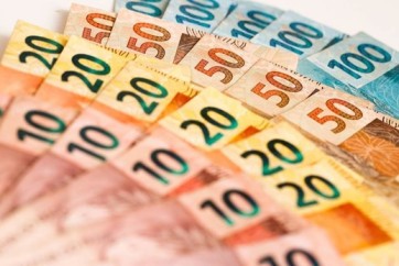 Bloqueio-de-bens-de-devedores-da-uniao-e-adiado-televendas-cobranca