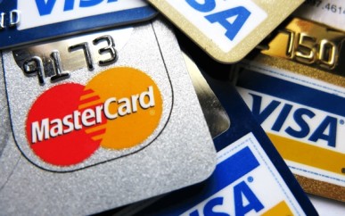 77-das-familias-endividadas-deve-ao-cartao-de-credito-televendas-cobranca-oficial