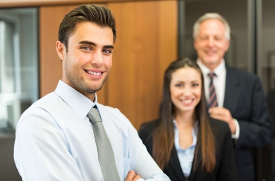 Jovens-muito-preparados-correm-este-risco-nas-selecoes-de-emprego-televendas-cobranca-1