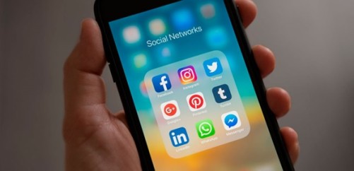 Poderao-as-redes-sociais-ser-o-futuro-do-atendimento-ao-cliente-televendas-cobranca