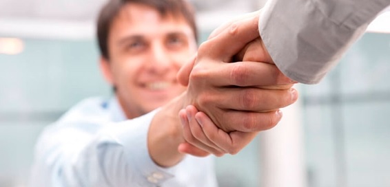 Cinco-motivos-para-contratar-recem-formados-televendas-cobranca