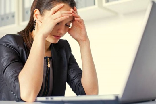 Como-evitar-e-nao-enlouquercer-com-a-crise-dos-30-anos-de-carreira-televendas-cobranca-1