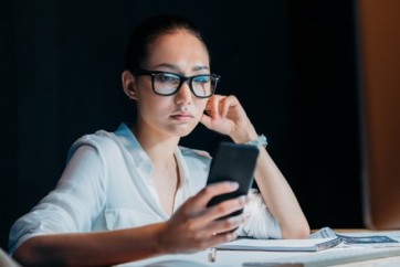 Absenteismo-e-atrasos-no-trabalho-como-lidar-de-forma-humana-televendas-cobranca-1