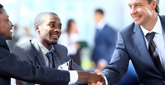 Como-ter-bons-contatos-pode-impulsionar-o-seu-negocio-televendas-cobranca