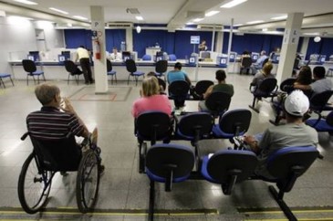 Numero-de-consignados-ultrapassa-o-de-aposentados-do-inss-televendas-cobranca-1