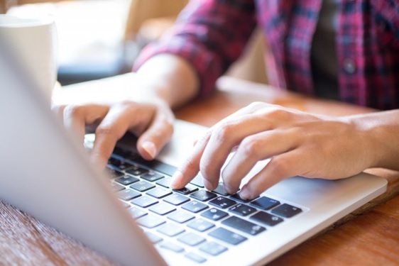 Como-usar-o-atendimento-eletronico-no-relacionamento-com-o-cliente-televendas-cobranca