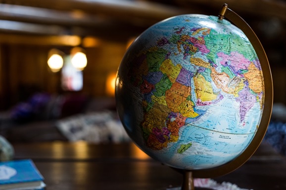 Semana-mais-curta-e-outras-notas-curiosas-sobre-o-trabalho-no-mundo-televendas-cobranca-3