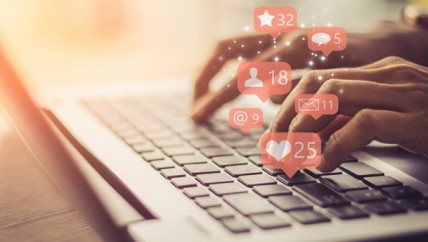 Pessoas-comuns-a-ascensao-do-nanoinfluenciador-televendas-cobranca-1