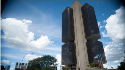 Credito-esta-respondendo-a-demanda-diz-diretora-do-banco-central-televendas-cobranca-1