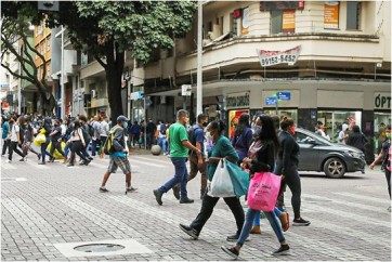Camara-aprova-projeto-que-suspende-novos-registros-no-spc-e-serasa-televendas-cobranca-1