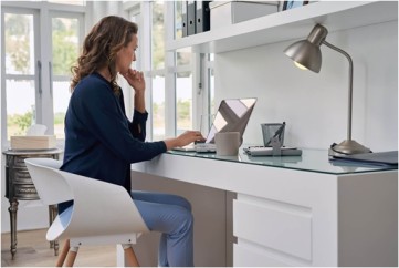 Se-te-fizer-bem-pode-ficar-de-pijama-no-home-office-menos-em-reunioes-televendas-cobranca-1
