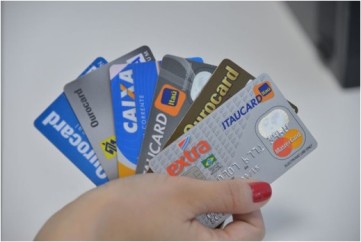 Lojistas-poderao-usar-livremente-pagamentos-de-vendas-com-cartoes-para-ter-credito-televendas-cobranca-1