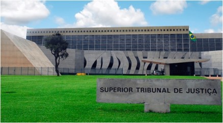 Stj-nega-penhora-de-salario-para-pagar-advogados-televendas-cobranca-1