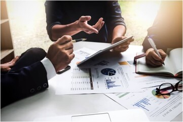 A-dificuldade-em-adaptar-a-jornada-de-compra-do-cliente-ao-seu-processo-de-vendas-televendas-cobranca-1