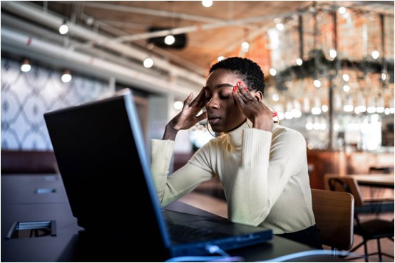 5-sinais-que-voce-trabalha-em-um-lugar-toxico-e-o-que-fazer-sobre-isso-televendas-cobranca-1