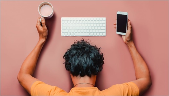 Burnout-como-notar-sinais-da-exaustao-por-excesso-de-trabalho-no-corpo-televendas-cobranca-1