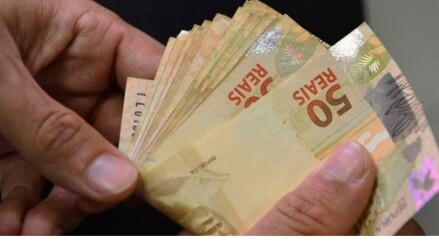 Após decisão do STF, governo diz que beneficiários do Bolsa Família não poderão buscar crédito consignado-televendas-cobranca1