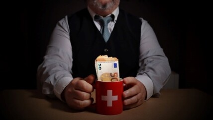 a-suica-nunca-ligou-para-a-fama-de-paraiso-do-sigilo-bancario-agora-quer-acabar-com-ela-televendas-cobranca1