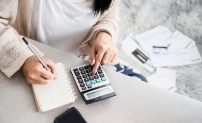 mais-da-metade-dos-consumidores-nao-controla-gastos-com-cartao-de-credito-televendas-cobranca-1