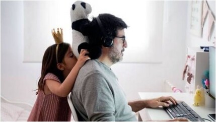 Como-criar-um-bo--ambiente-de-trabalho-híbrido-a-funcionários-com-filhos-televendas-cobranca-3