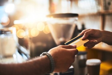 brasileiro-acredita-que-da-para-incluir-o-cartao-de-credito-no-planejamento-financeiro-televendas-cobranca-1