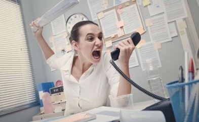 Nao-tente-vencer-o-cliente-pelo-cansaco-isso-nao-da-certo-televendas-cobranca-1