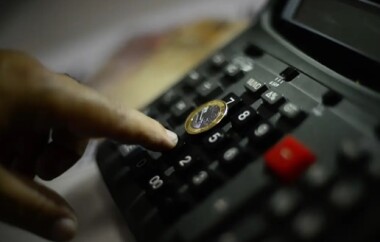 Inadimplencia-melhora-em-2024-diz-moodys-televendas-cobranca-1