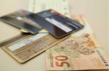 Pix-faz-aumentar-inadimplência-no-cheque-especial-aponta Abecs-televendas-cobranca-1