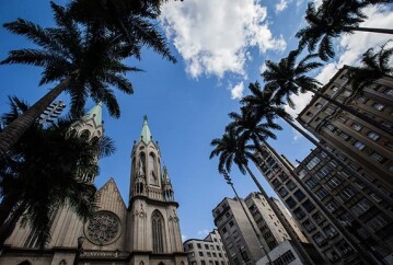 Com-balada-nas-alturas-e-telemarketing-centro-de-sp-atrai-novos-negocios-e-vive-retomada-televendas-cobranca-1