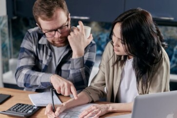 Grupo-de-muito-endividados-cresce-e-e-maior-desde-outubro-televendas-cobranca-1