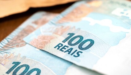 Juiza-suspende-execucao-de-divida-por-risco-a-atividade-de-empresa-televendas-cobranca-1