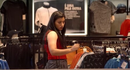 Mastercard-mostra-que-jogadoras-de-futebol-sao-invisiveis-televendas-cobranca-1