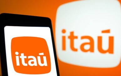 Itau-tem-lucro-recorrente-de-r-106-bi-no-terceiro-trimestre-alta-18percent-televendas-cobranca-1